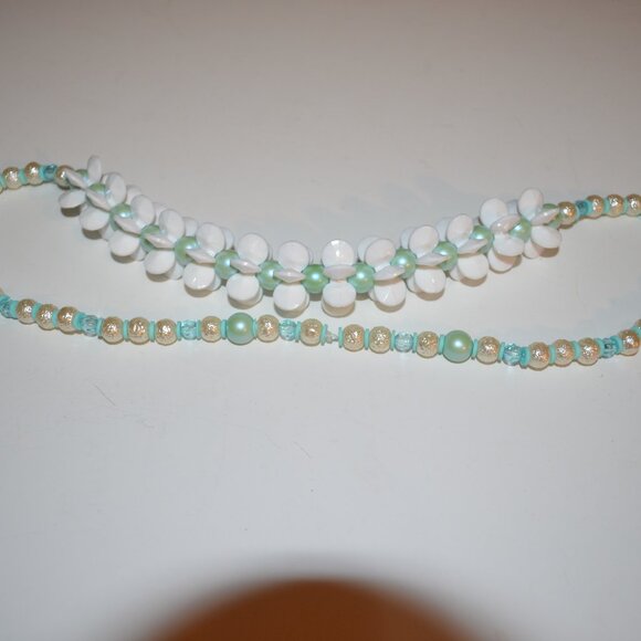 Necklace White & Blue Beads Acrylic Glass Plastic Rubber HomeMade Stretchy 12.5 - Picture 6 of 10